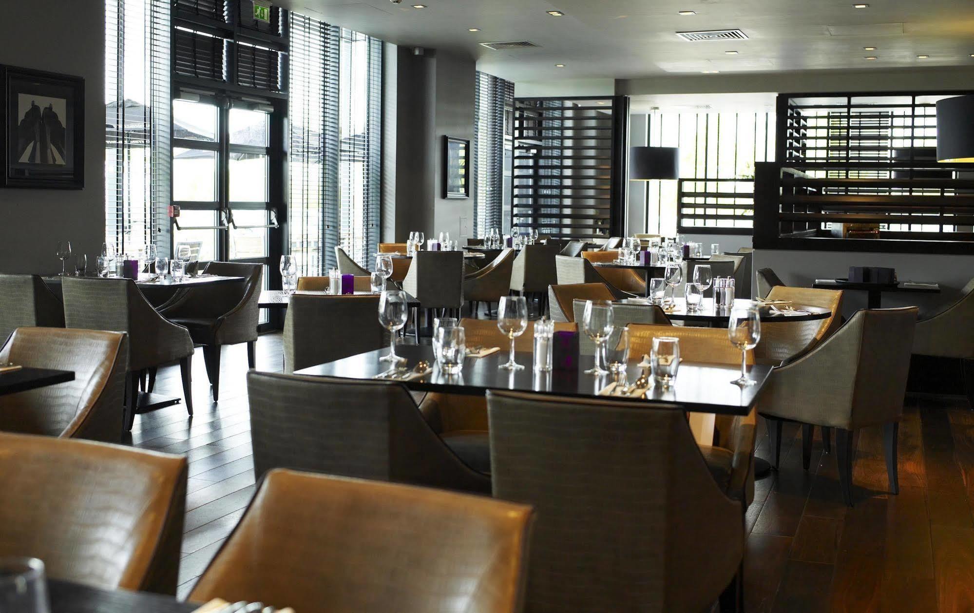 Village Hotel Solihull Exterior foto